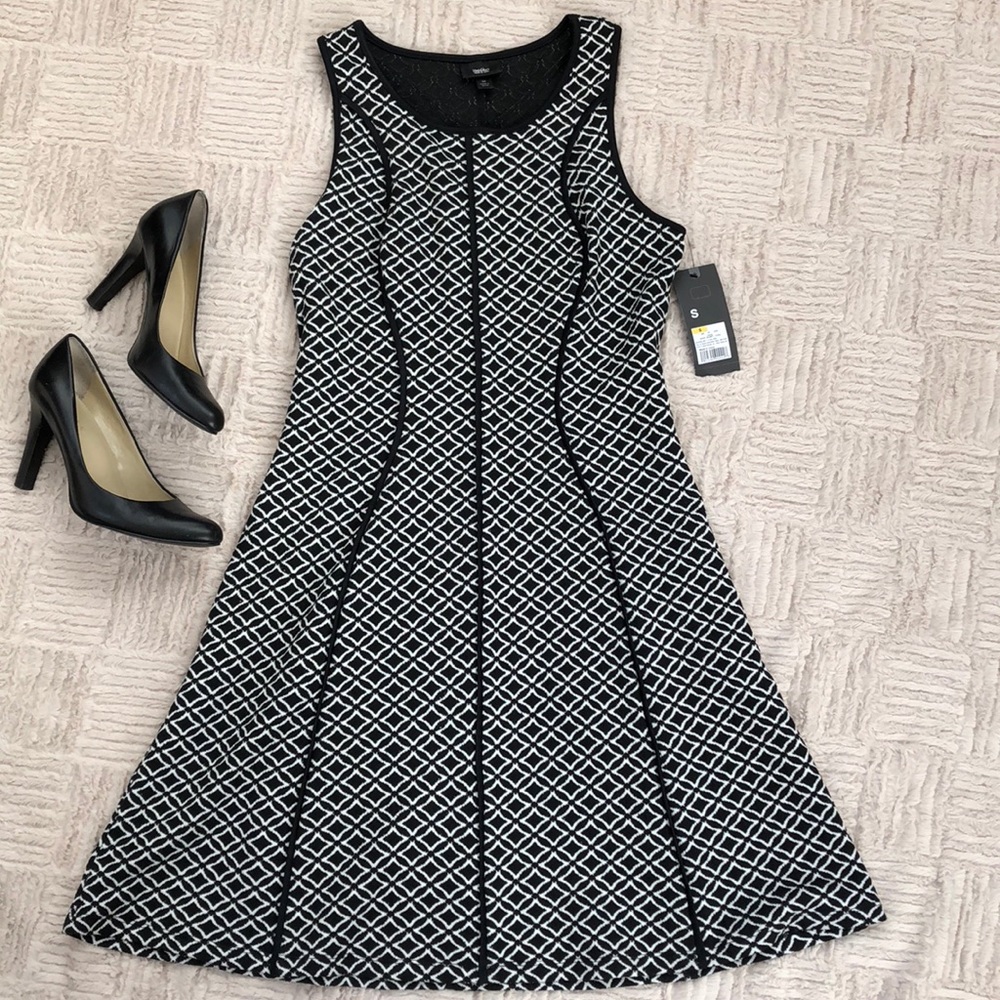NWT Black and white geometric dress Size Small